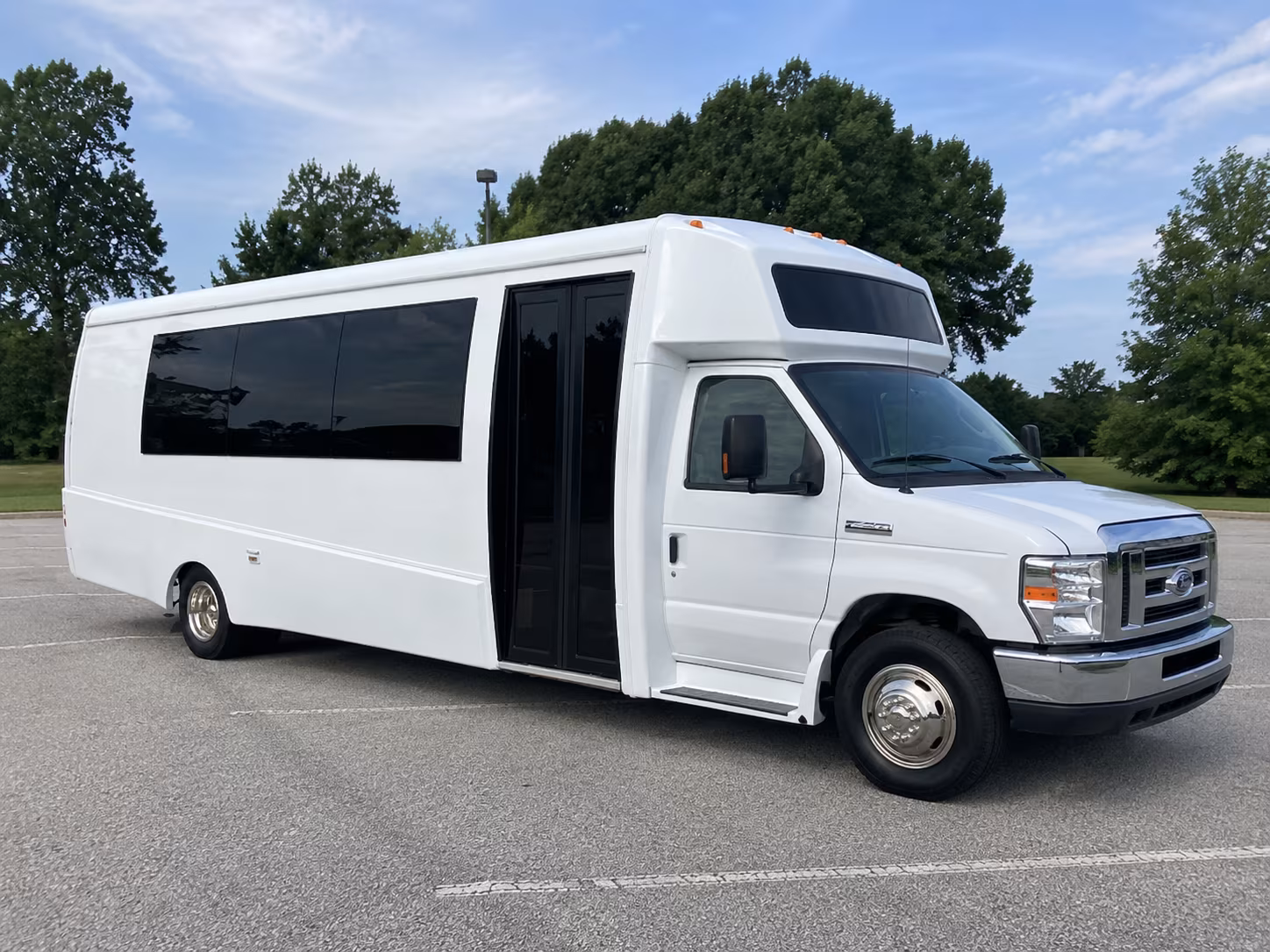 party buses for bachelorette bar crawls through olde towne portsmouth