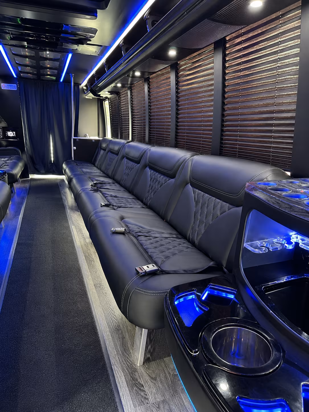 portsmouth holiday party bus rental