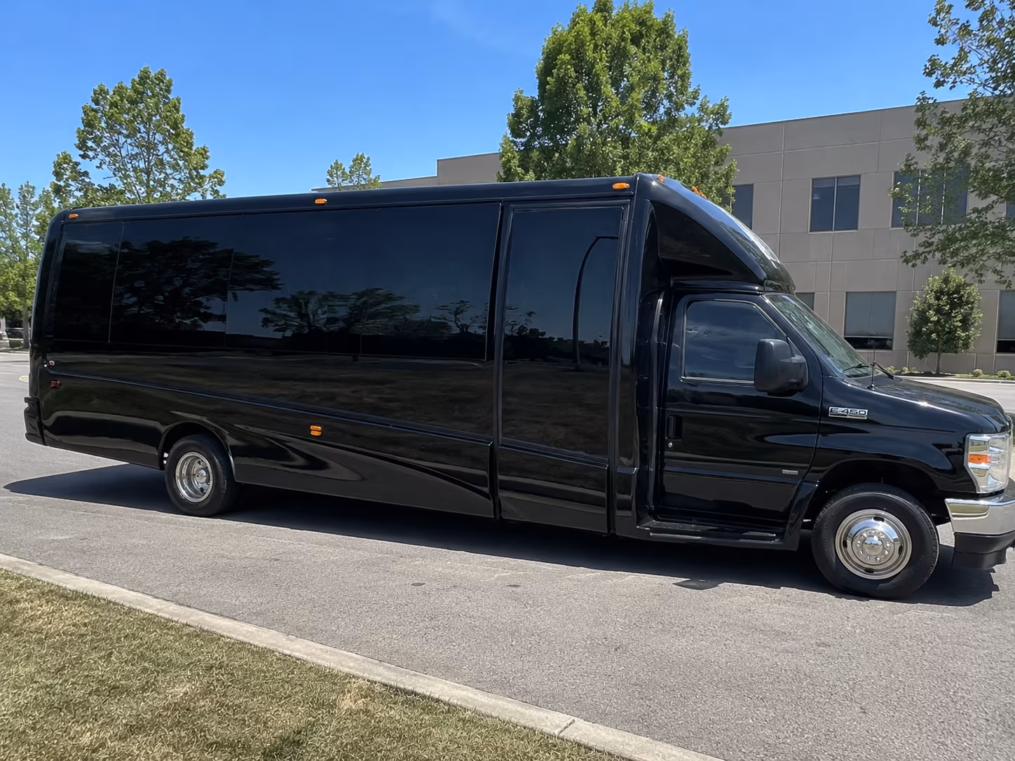 portsmouth virginia beach oceanfront party bus rental
